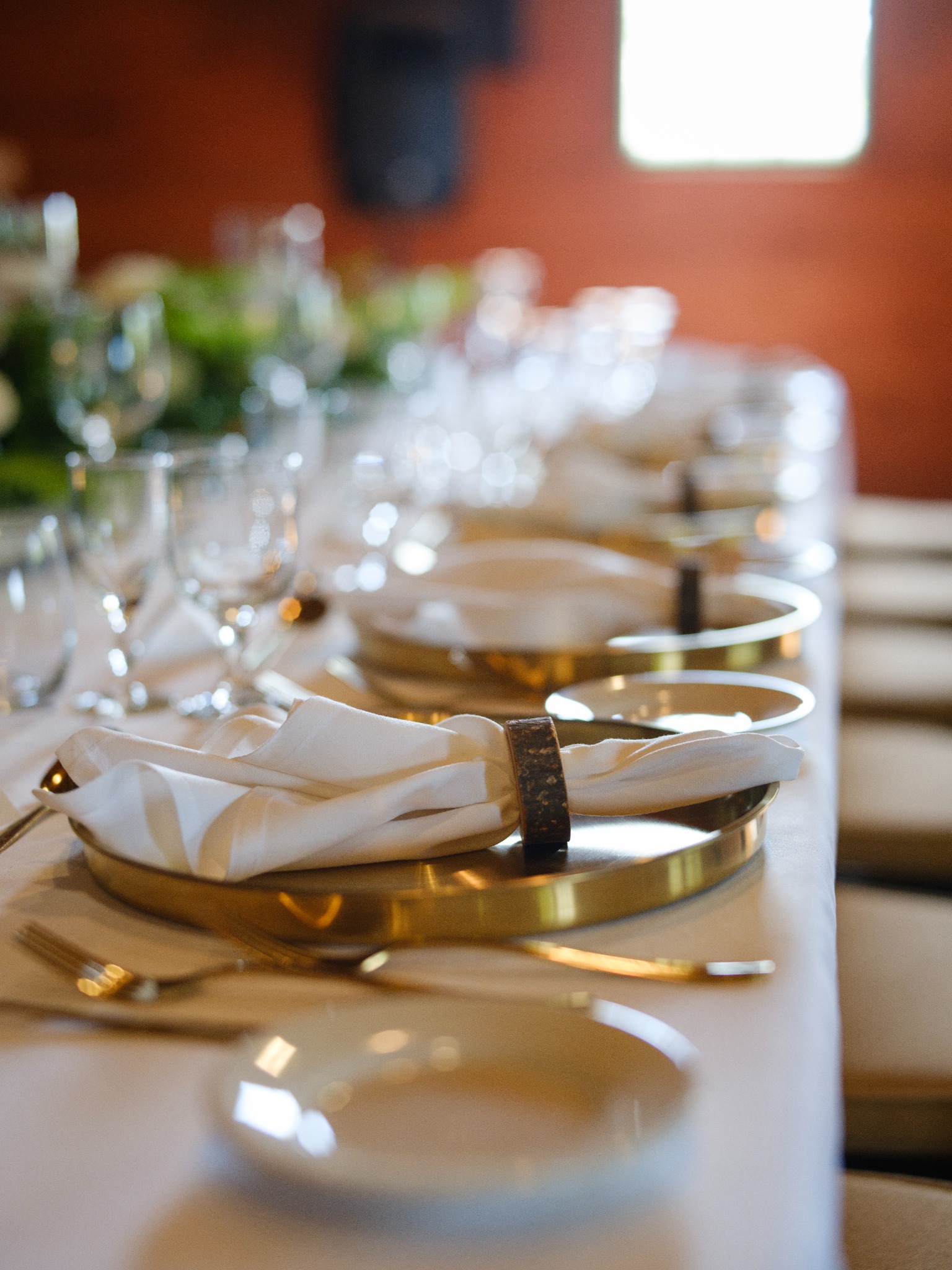 Detailed gold and white place setting